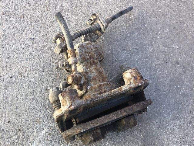 bontott MAZDA 6 Bal hátsó Féknyereg Munkahengerrel