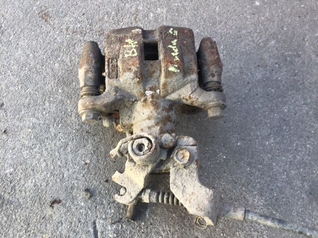 bontott MAZDA 6 Bal hátsó Féknyereg Munkahengerrel