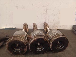 bontott MAZDA 6 Dugattyú