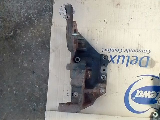 bontott MAZDA 6 Generátor Tartó Bak