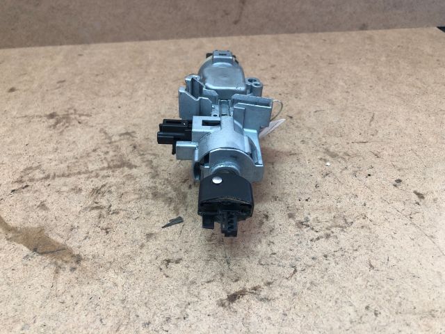 bontott MAZDA 6 Gyújtáskapcsoló Házzal