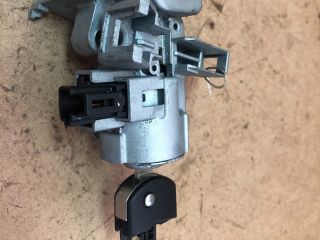 bontott MAZDA 6 Gyújtáskapcsoló Házzal