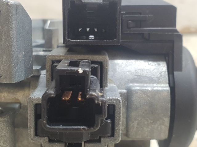 bontott MAZDA 6 Gyújtáskapcsoló Házzal