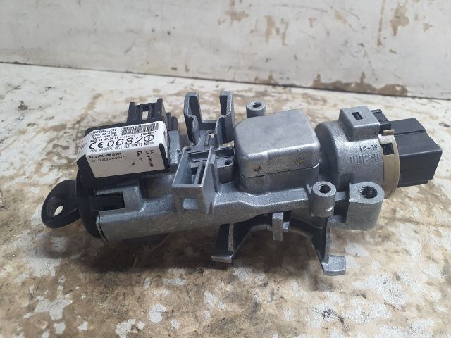 bontott MAZDA 6 Gyújtáskapcsoló Házzal