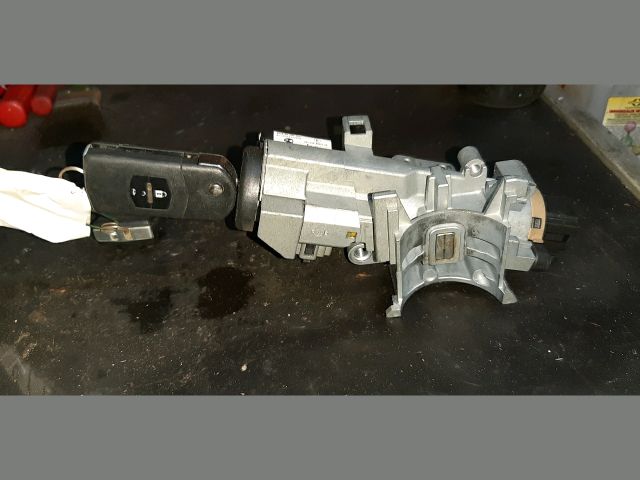 bontott MAZDA 6 Gyújtáskapcsoló Házzal