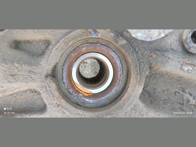 bontott MAZDA 6 Jobb első Csonkállvány Kerékaggyal