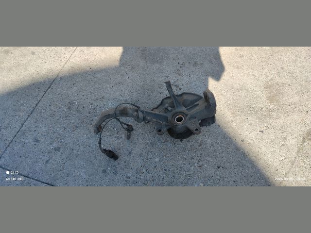 bontott MAZDA 6 Jobb első Csonkállvány Kerékaggyal