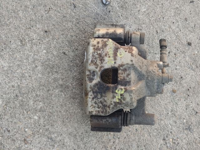 bontott MAZDA 6 Jobb első Féknyereg Munkahengerrel