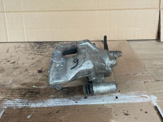 bontott MAZDA 6 Jobb első Féknyereg Munkahengerrel