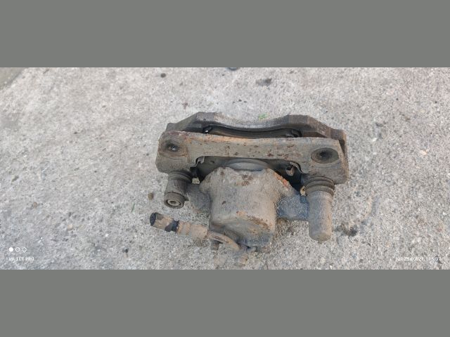 bontott MAZDA 6 Jobb első Féknyereg Munkahengerrel