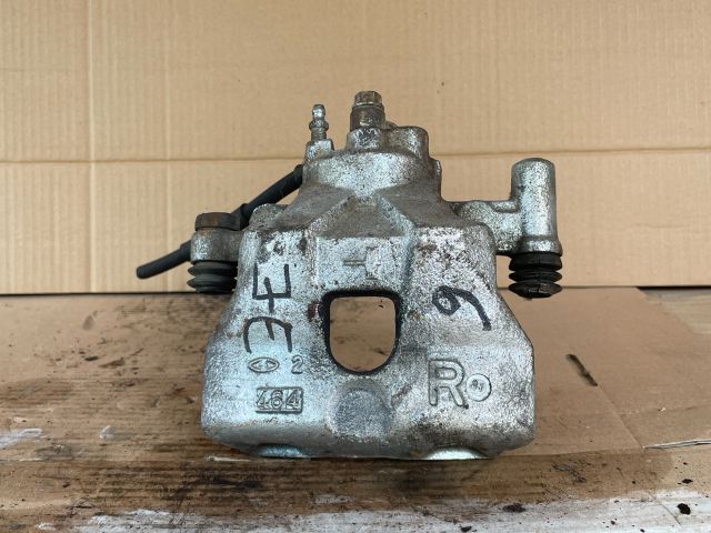 bontott MAZDA 6 Jobb első Féknyereg Munkahengerrel