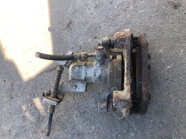 bontott MAZDA 6 Jobb hátsó Féknyereg Munkahengerrel