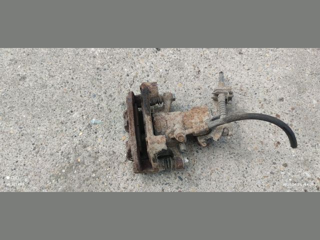 bontott MAZDA 6 Jobb hátsó Féknyereg Munkahengerrel