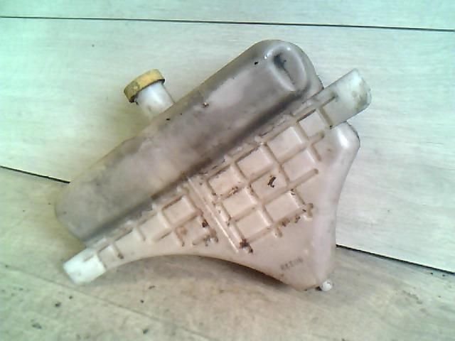 bontott MAZDA 6 Kiegyenlítő Tartály