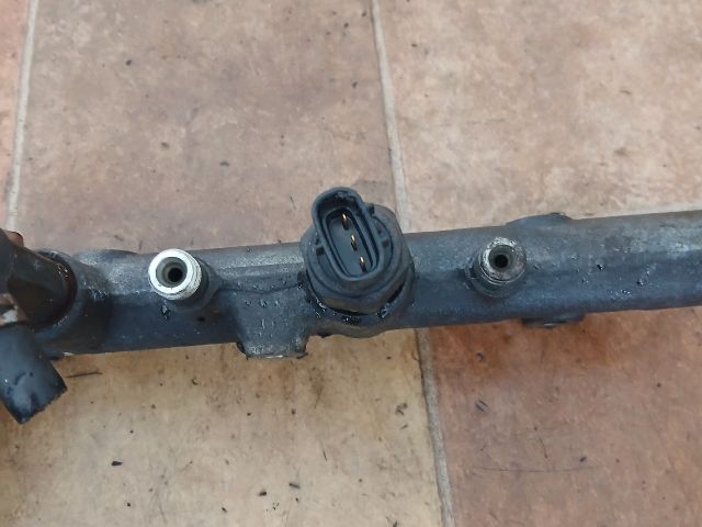 bontott MAZDA 6 Közösnyomócső