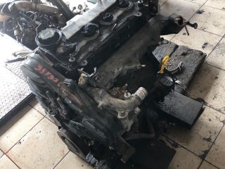 bontott MAZDA 6 Motor (Fűzött blokk hengerfejjel)