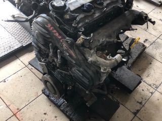 bontott MAZDA 6 Motor (Fűzött blokk hengerfejjel)