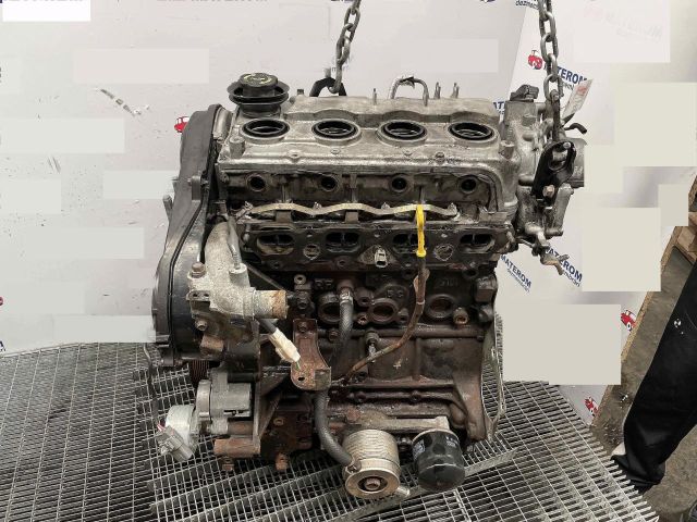 bontott MAZDA 6 Motor (Fűzött blokk hengerfejjel)