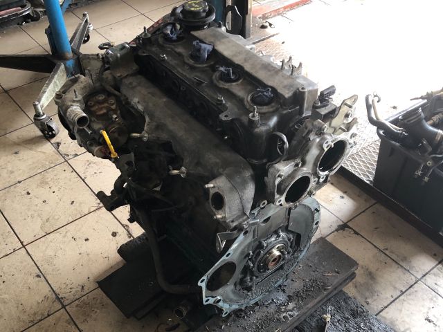 bontott MAZDA 6 Motor (Fűzött blokk hengerfejjel)