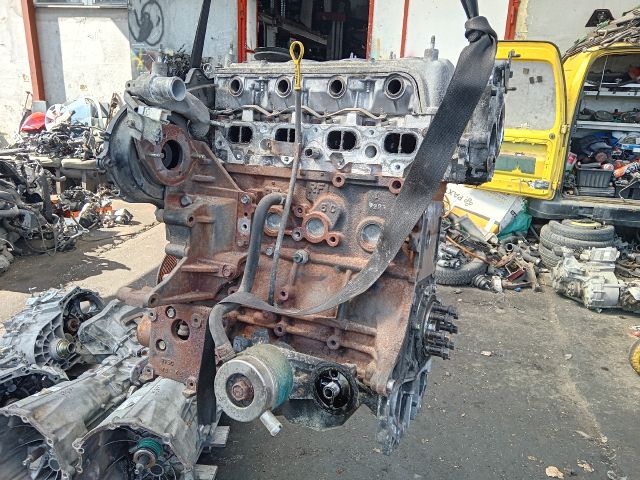 bontott MAZDA 6 Motor (Fűzött blokk hengerfejjel)
