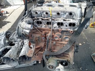 bontott MAZDA 6 Motor (Fűzött blokk hengerfejjel)