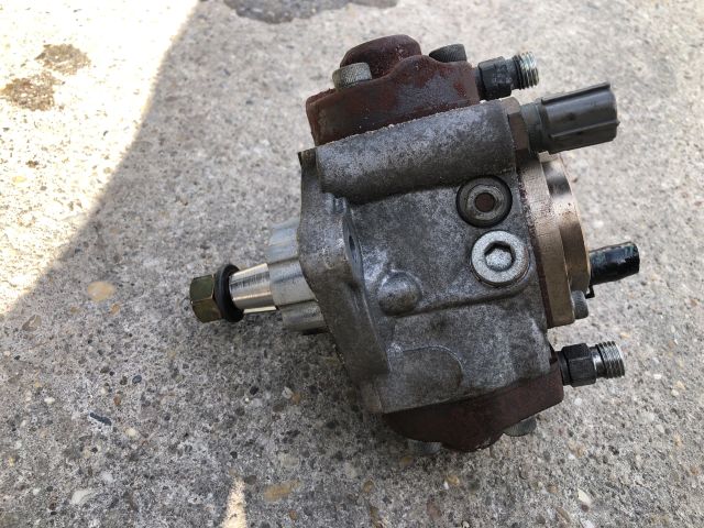 bontott MAZDA 6 Nagynyomású Szivattyú