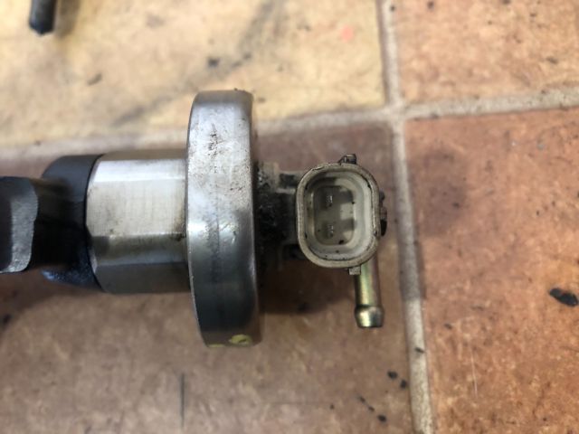 bontott MAZDA 6 Porlasztó Sor / Híd