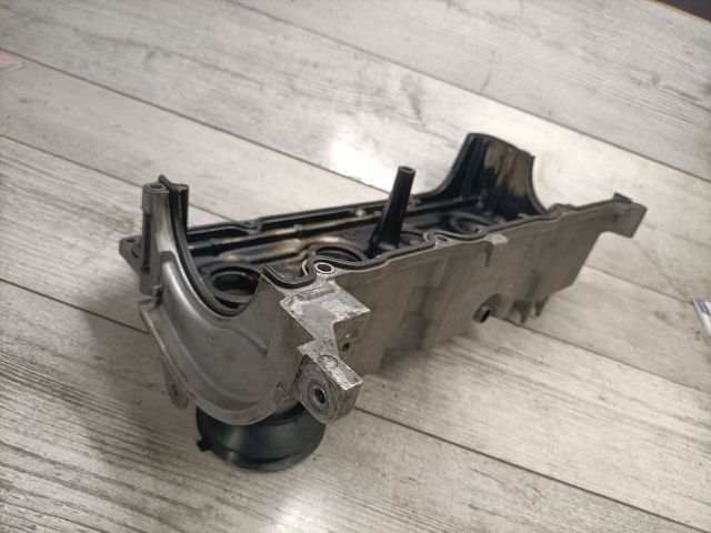 bontott MAZDA 6 Szelepfedél