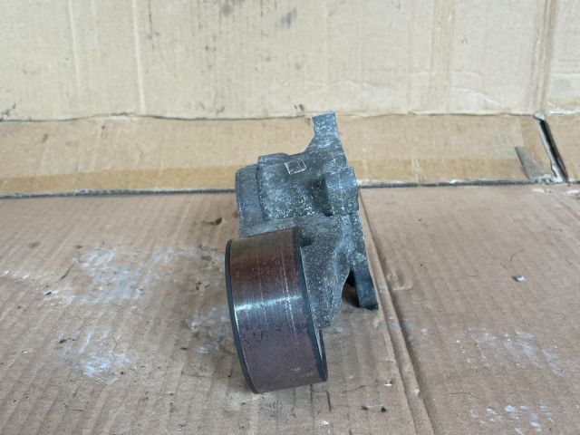 bontott MAZDA 6 Szíjfeszítő Görgő