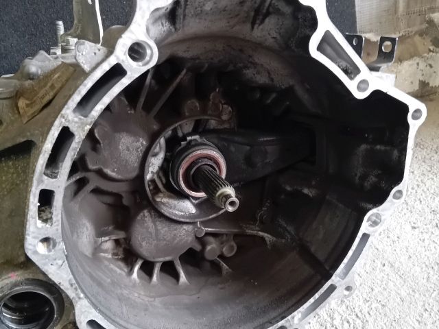 bontott MAZDA 6 Váltó (Mechanikus)