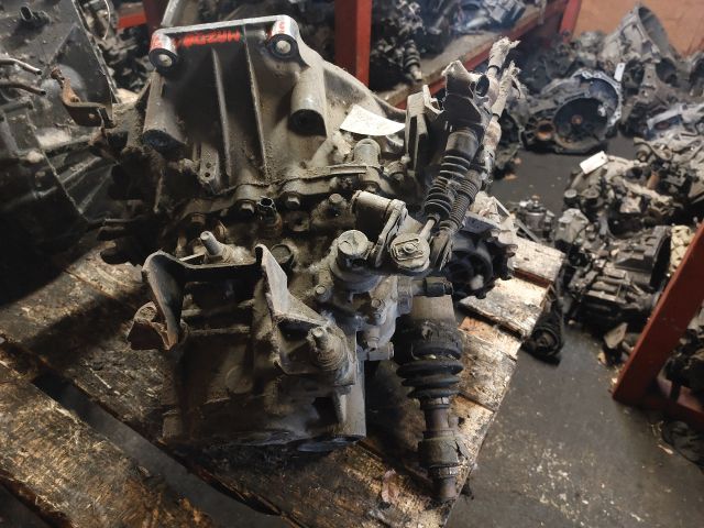 bontott MAZDA 6 Váltó (Mechanikus)