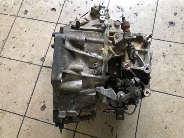 bontott MAZDA 6 Váltó (Mechanikus)