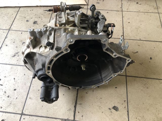 bontott MAZDA 6 Váltó (Mechanikus)