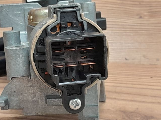 bontott MAZDA 6 Gyújtáskapcsoló