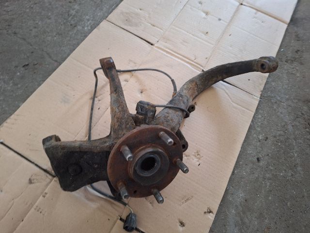 bontott MAZDA 6 Jobb első Csonkállvány Kerékaggyal