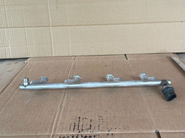 bontott MAZDA 6 Közösnyomócső