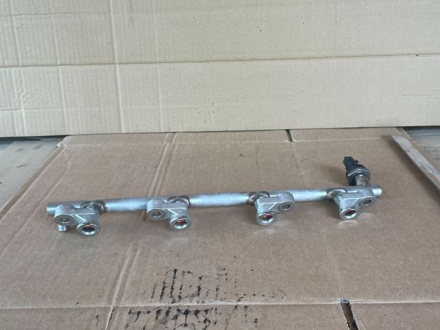 bontott MAZDA 6 Közösnyomócső