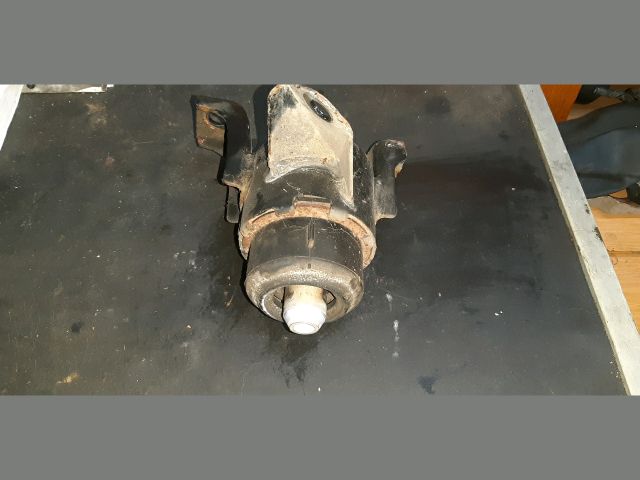 bontott MAZDA 6 Motor Tartó Bak Jobb