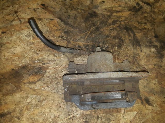 bontott MAZDA 6 Bal első Féknyereg Munkahengerrel