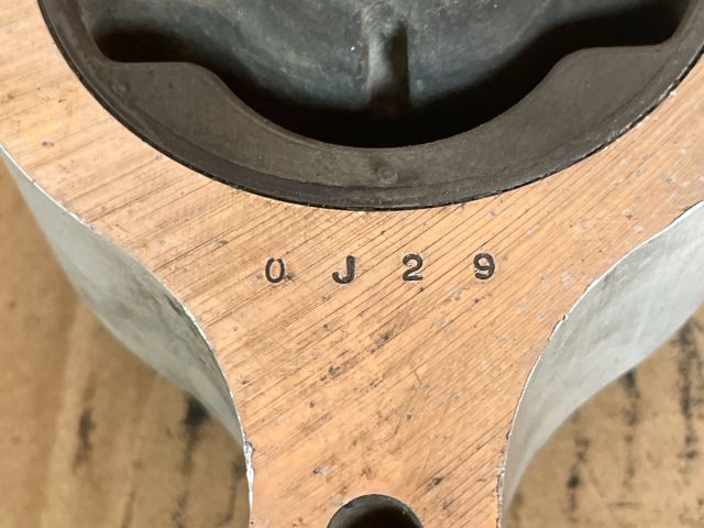 bontott MAZDA 6 Billenésgátló Bak