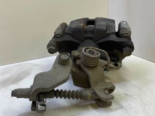 bontott MAZDA 6 Jobb hátsó Féknyereg Munkahengerrel