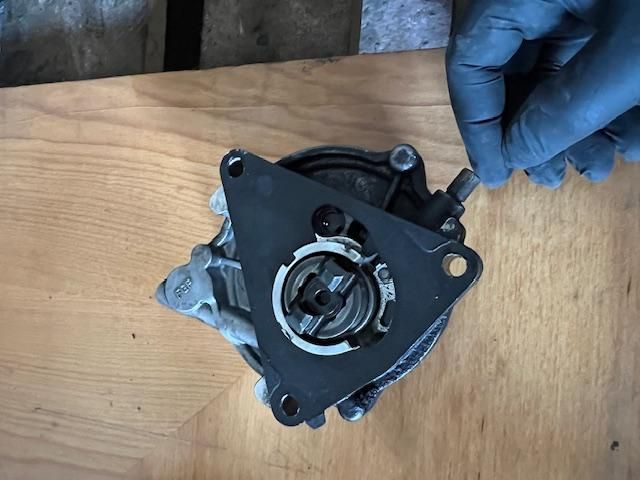 bontott MAZDA 6 Vákumpumpa