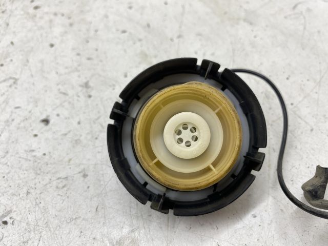 bontott MAZDA 6 Tanksapka