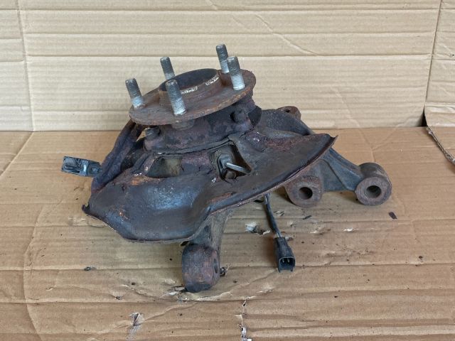 bontott MAZDA 6 Bal első Csonkállvány Kerékaggyal