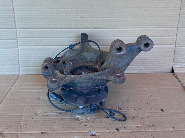 bontott MAZDA 6 Bal első Csonkállvány Kerékaggyal