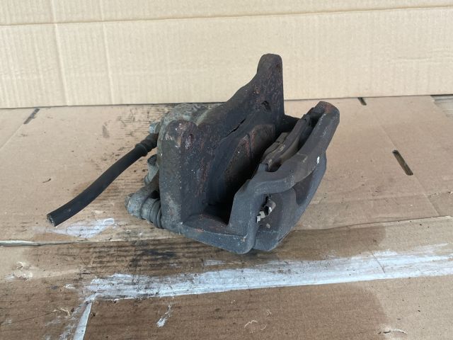 bontott MAZDA 6 Bal első Féknyereg Munkahengerrel