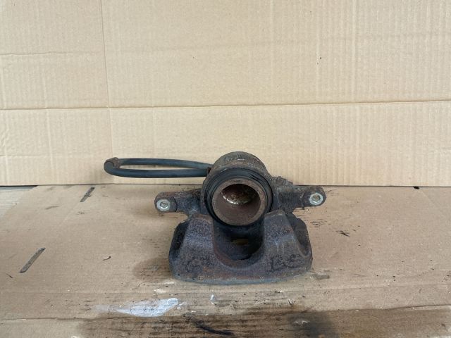 bontott MAZDA 6 Bal első Féknyereg Munkahengerrel