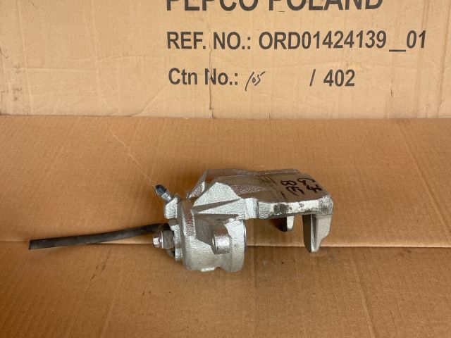 bontott MAZDA 6 Bal első Féknyereg Munkahengerrel