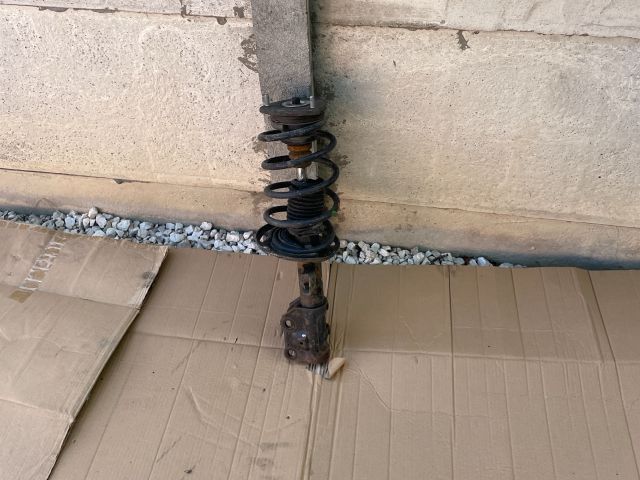 bontott MAZDA 6 Bal első Gólyaláb (Lengécsillapító, Rugó)