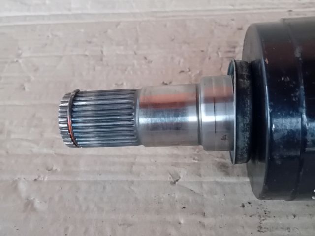 bontott MAZDA 6 Bal Féltengely